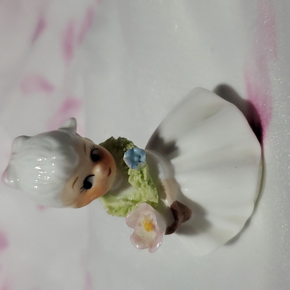 Napco ceramic figurine - Picture 2 of 7